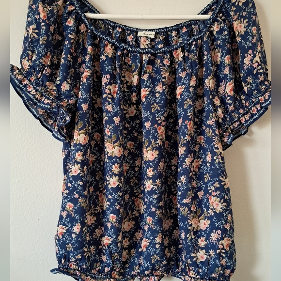 Max Studio Blue and Orange Cuffed Sleeve Ruffled Blouse - Picture 3 of 8